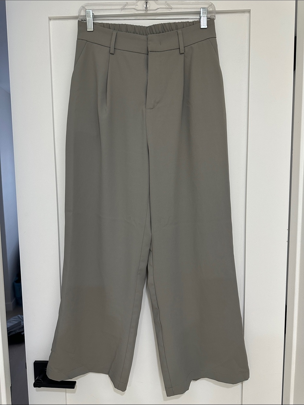Amazon Wide-Leg Chinos in Olive